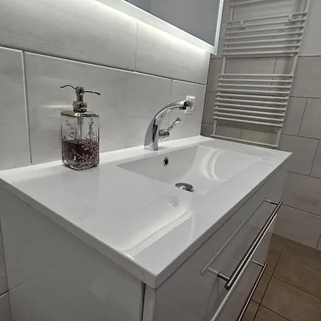 Am Stadtpark 2 Terrassen, 2br, 84m2 * Ilmenau