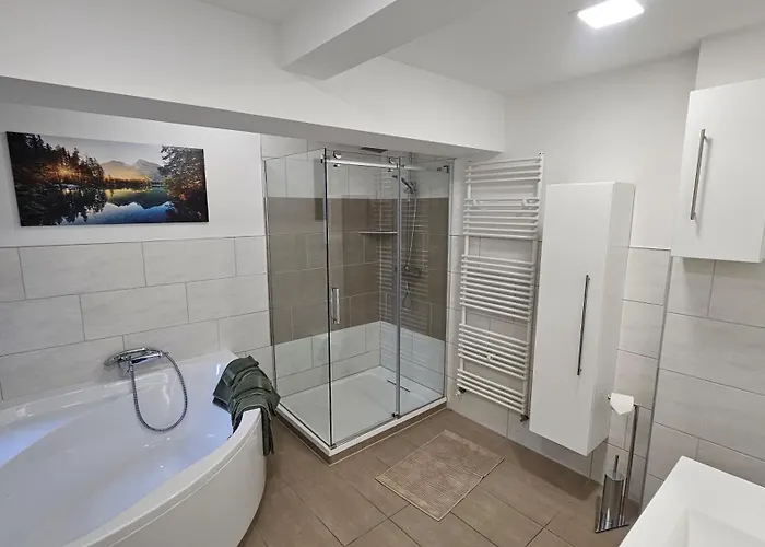 Am Stadtpark 2 Terrassen, 2br, 84m2 Appartement *