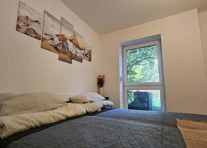 Am Stadtpark 2 Terrassen, 2br, 84m2 *